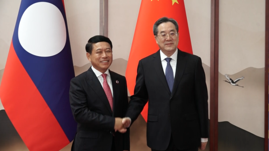 Lao, Chinese Leaders Discuss Strengthening Strategic Cooperation